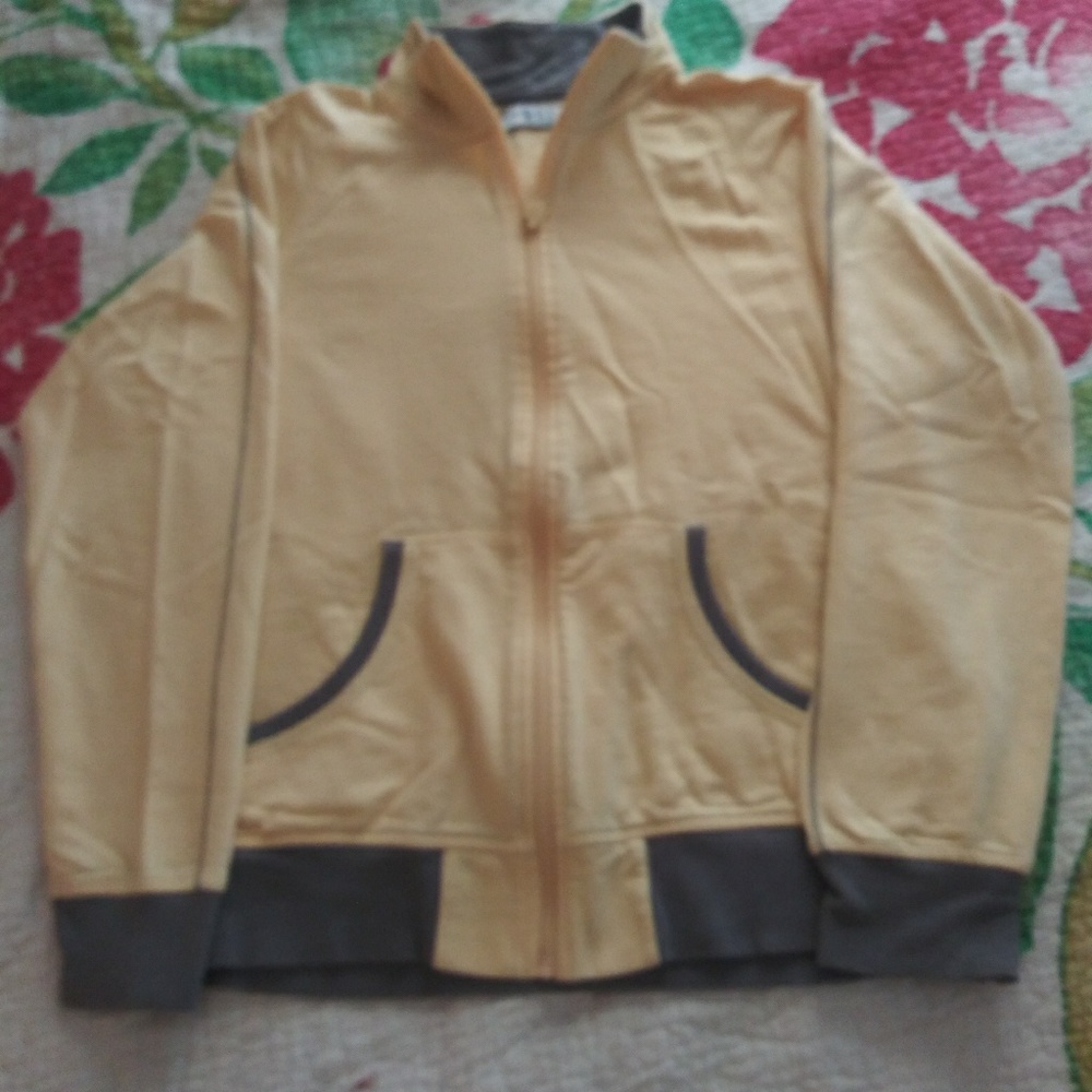 Yellow Trimmed in Gray Zip Up Jacket Size M/L